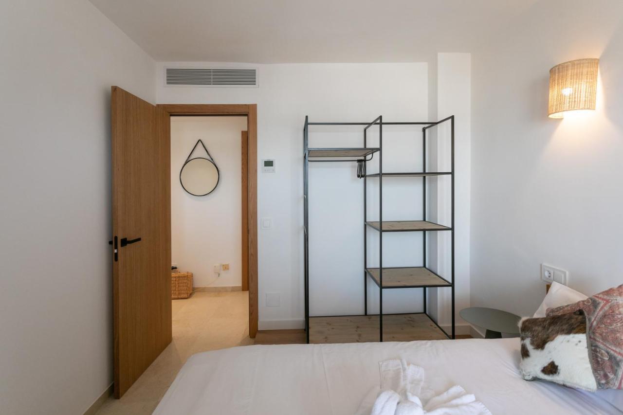 Beachfront Holiday Apartment Lotja 7 - Grupo Berna Colonia de Sant Jordi Exterior foto